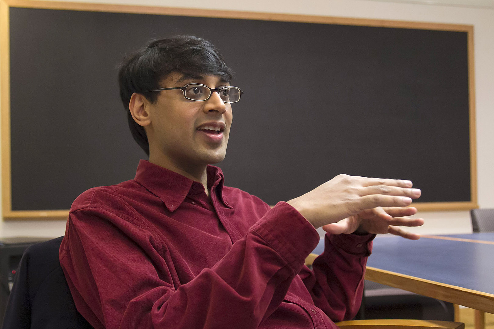 Manjul_Bhargava-Bates-2015-Commencement