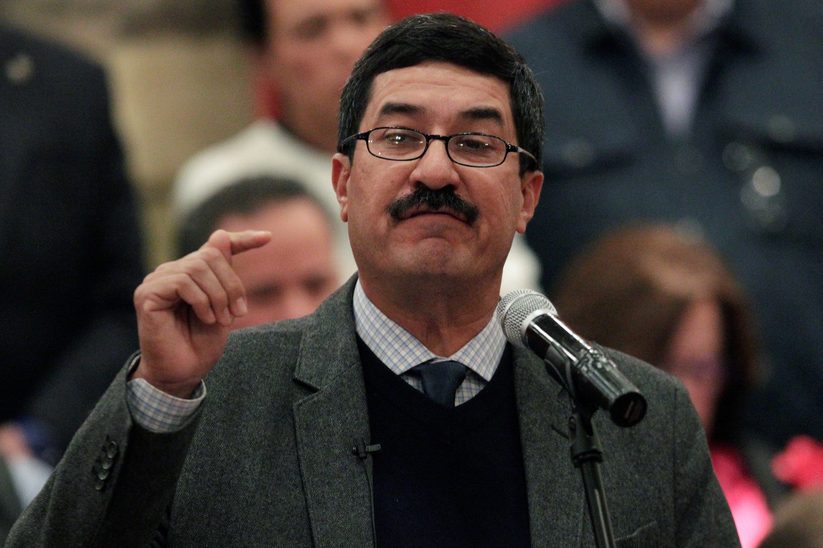 Mexico Governor Says Federal Funding Withheld in Graft Probe Dispute