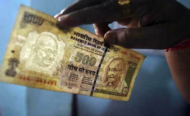 It is surprising that the abnormally large deposit of scrapped notes in the ADCB has not raised the IT department's suspicion. Credit: Reuters