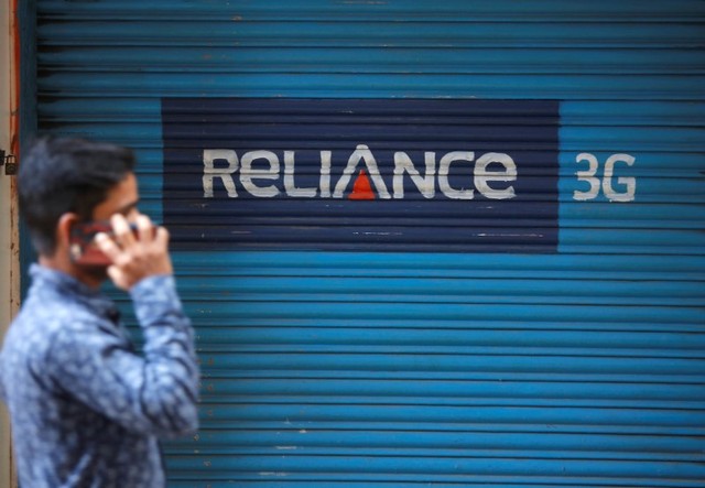 Com hopes to cut debt after SC allows asset sale Com hopes to cut debt after SC allows asset sale