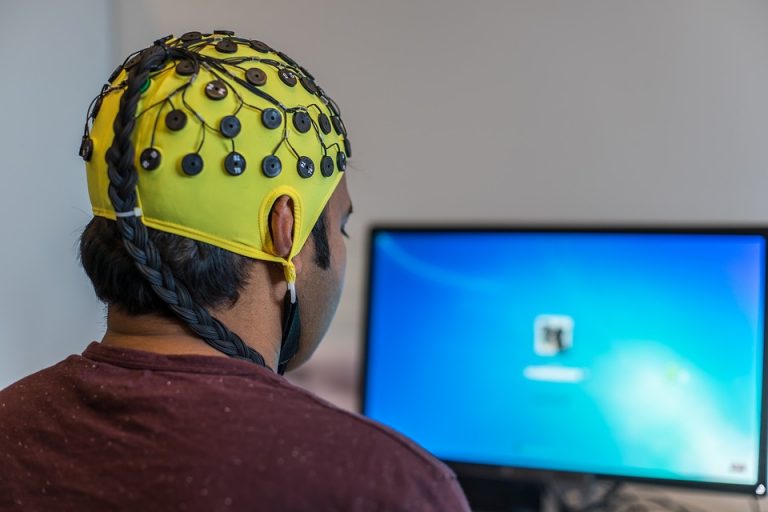 Neuromarketing researchers use techniques like electroencephalogram (EEG) to understand activation patterns in the brain. Credit: pixabay