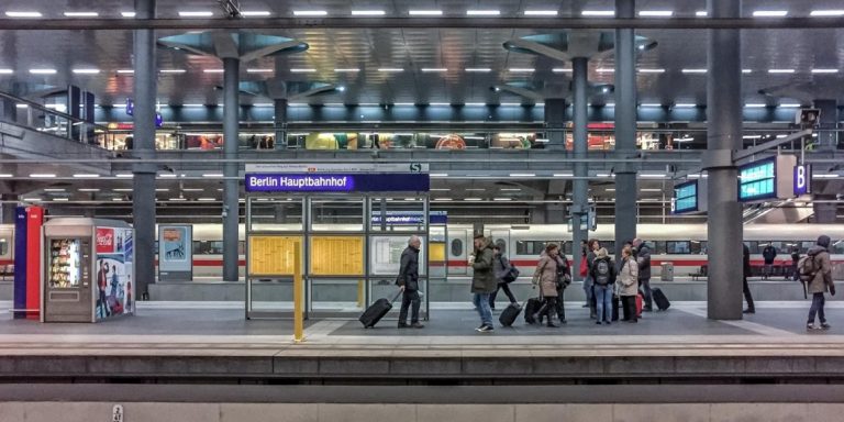 berlin-capital-hbf-tourism-travel-wanderlust-1140x570