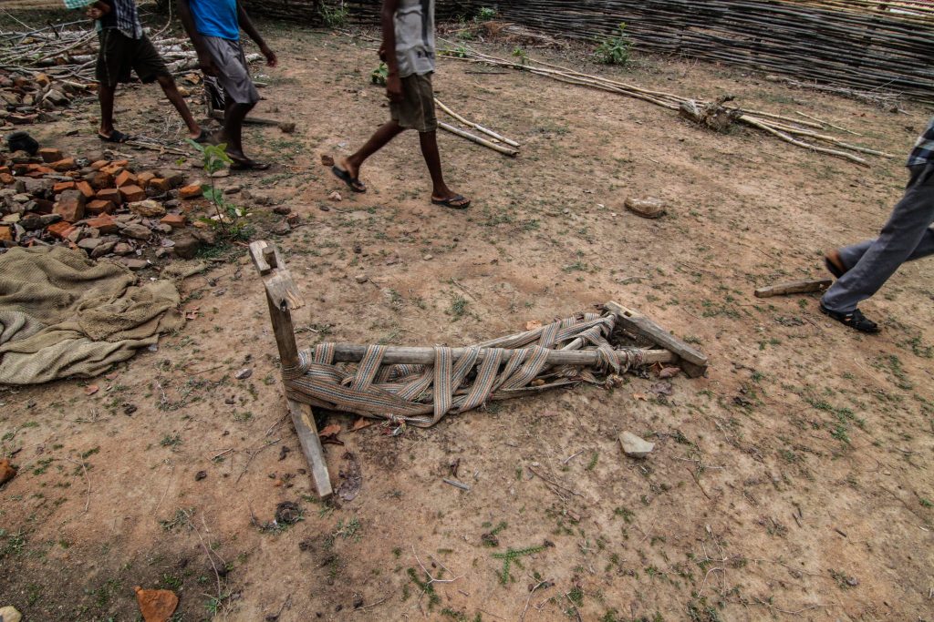 The cot used to bring Nagesh and Limmi’s bodies from the police station is still lying around their ‘gumiya.’. Credit: Javed Iqbal