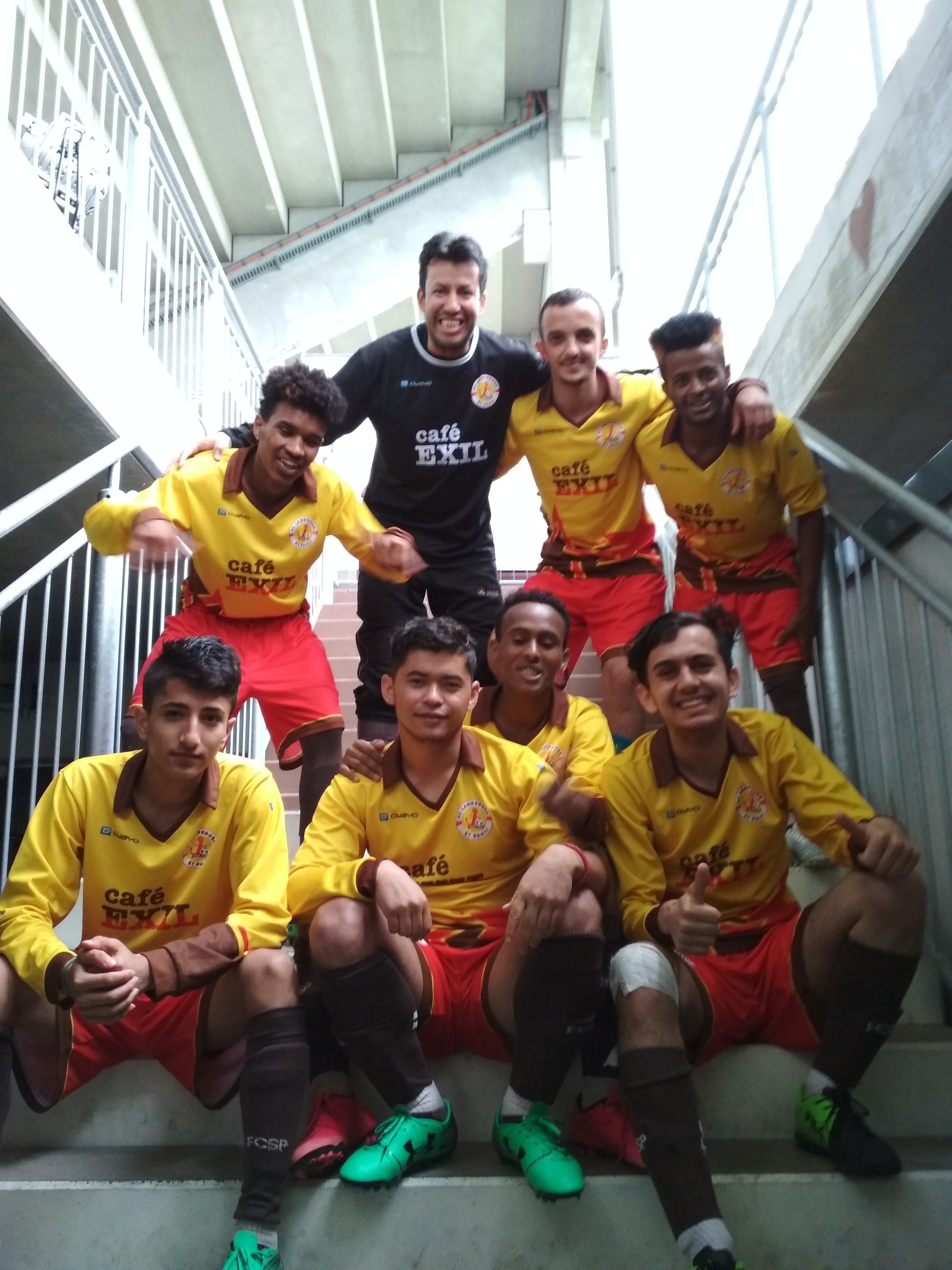 The team. Credit: Taran N. Khan
