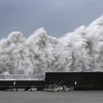 2018-09-04T043641Z_2_LYNXNPEE8305P_RTROPTP_4_ASIA-STORM-JEBI