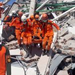 2018-09-30T060151Z_1_LYNXNPEE8T07F_RTROPTP_4_INDONESIA-QUAKE