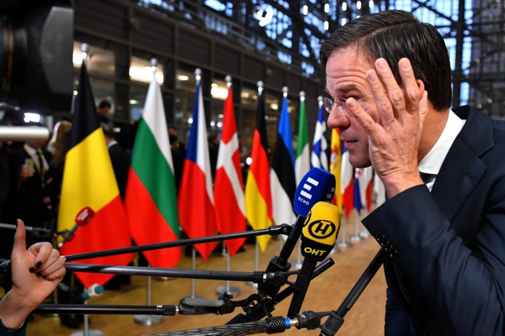 Dutch Prime Minister Mark Rutte speaks to the media as he arrives at an extraordinary EU leaders summit to finalise and formalise the Brexit agreement in Brussels, Belgium November 25, 2018. REUTERS/Dylan Martinez