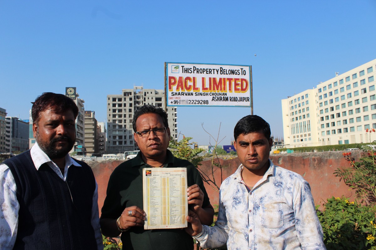 Mukesh Saini along with other agents who worked with PACL. Credit: Shruti Jain