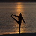 Yoga signifies a distinctly middle-class aspiration and performance of an urban lifestyle. Photo: Francois D/Flickr (CC BY-NC 2.0)