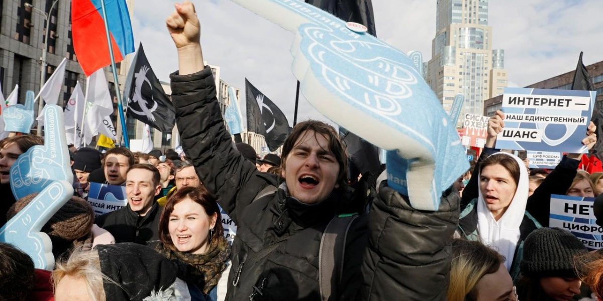 Russian Federation tightens control on national Internet Russian Federation tightens control on national Internet