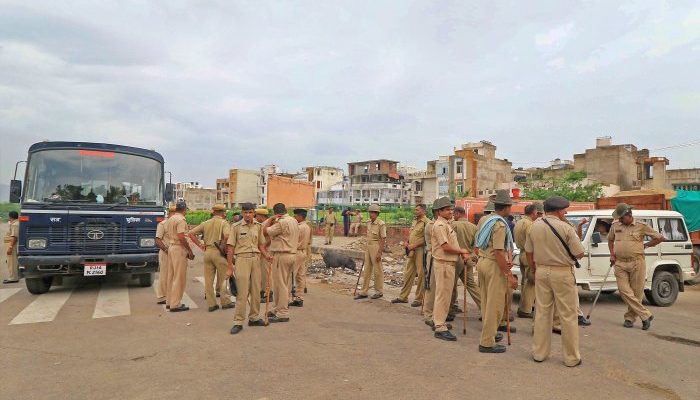 Haryana Recruitment Row: IAS Officer Khemka and HSWC's MD File Cross Complaints - Vimarsana News