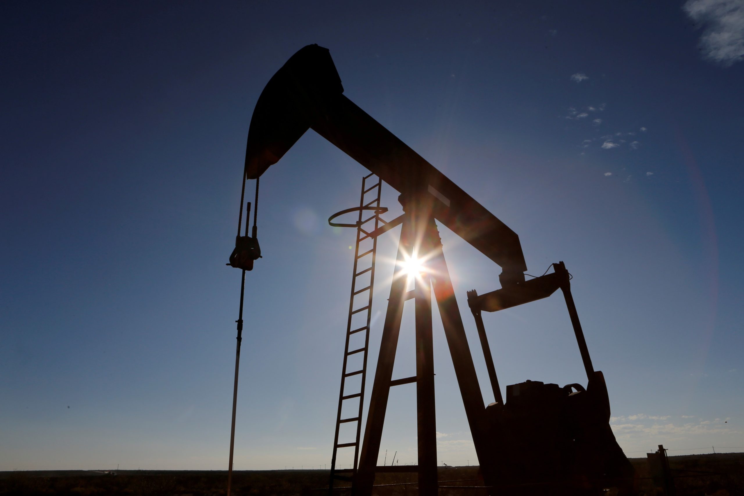 2020-04-06T111033Z_1_LYNXMPEG350QV_RTROPTP_4_OIL-OPEC-RUSSIA-SAUDI (1)
