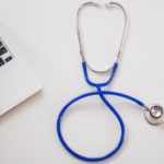 computer-desk-laptop-stethoscope-486041