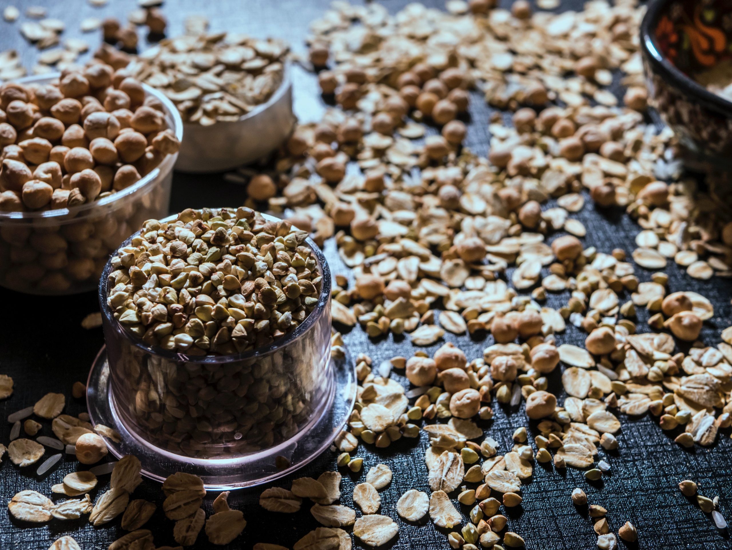 bunch-of-nuts-served-on-bowls-1192037