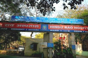 Doctors at Delhi's Hindu Rao Hospital Continue Protest for Second Day Over Delay in Salaries