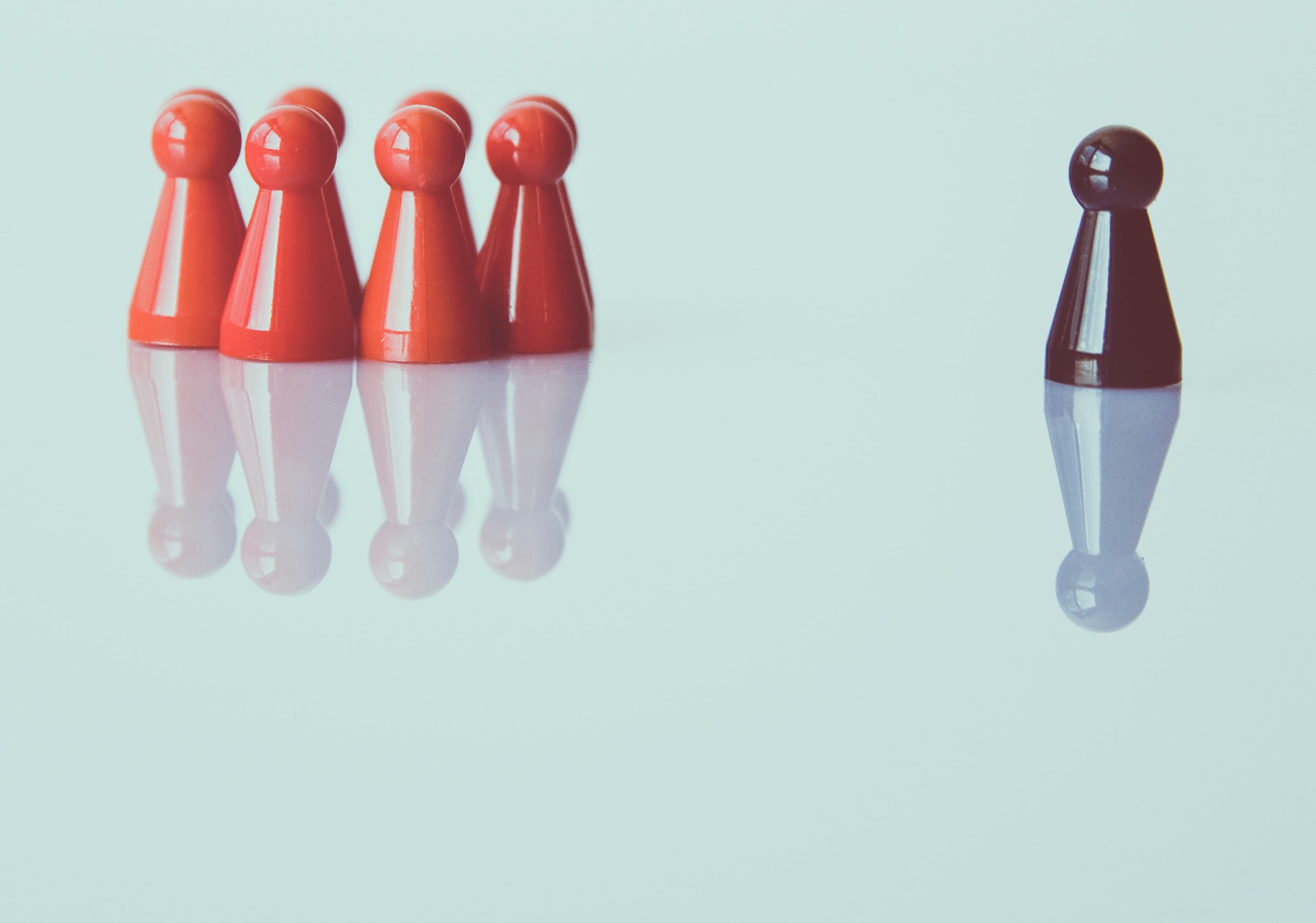 crowd-reflection-color-toy-1679618