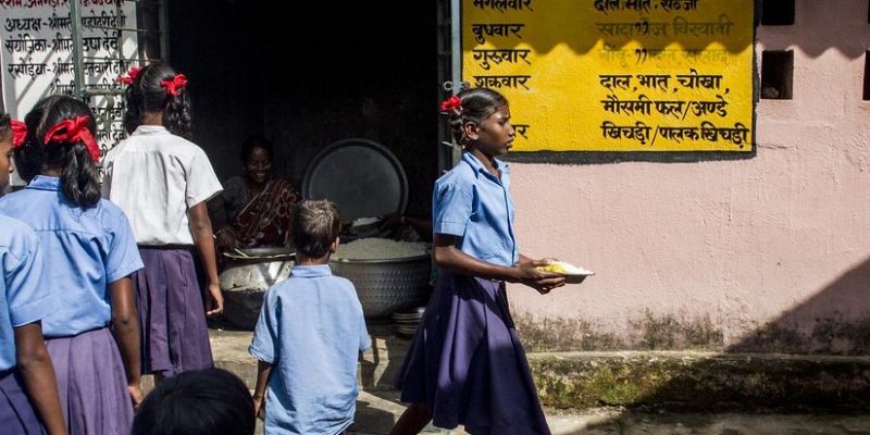 Acute Shortage of Teachers, Lack of Water and Power Supply Ail Jharkhand Schools: Report - Vimarsana News