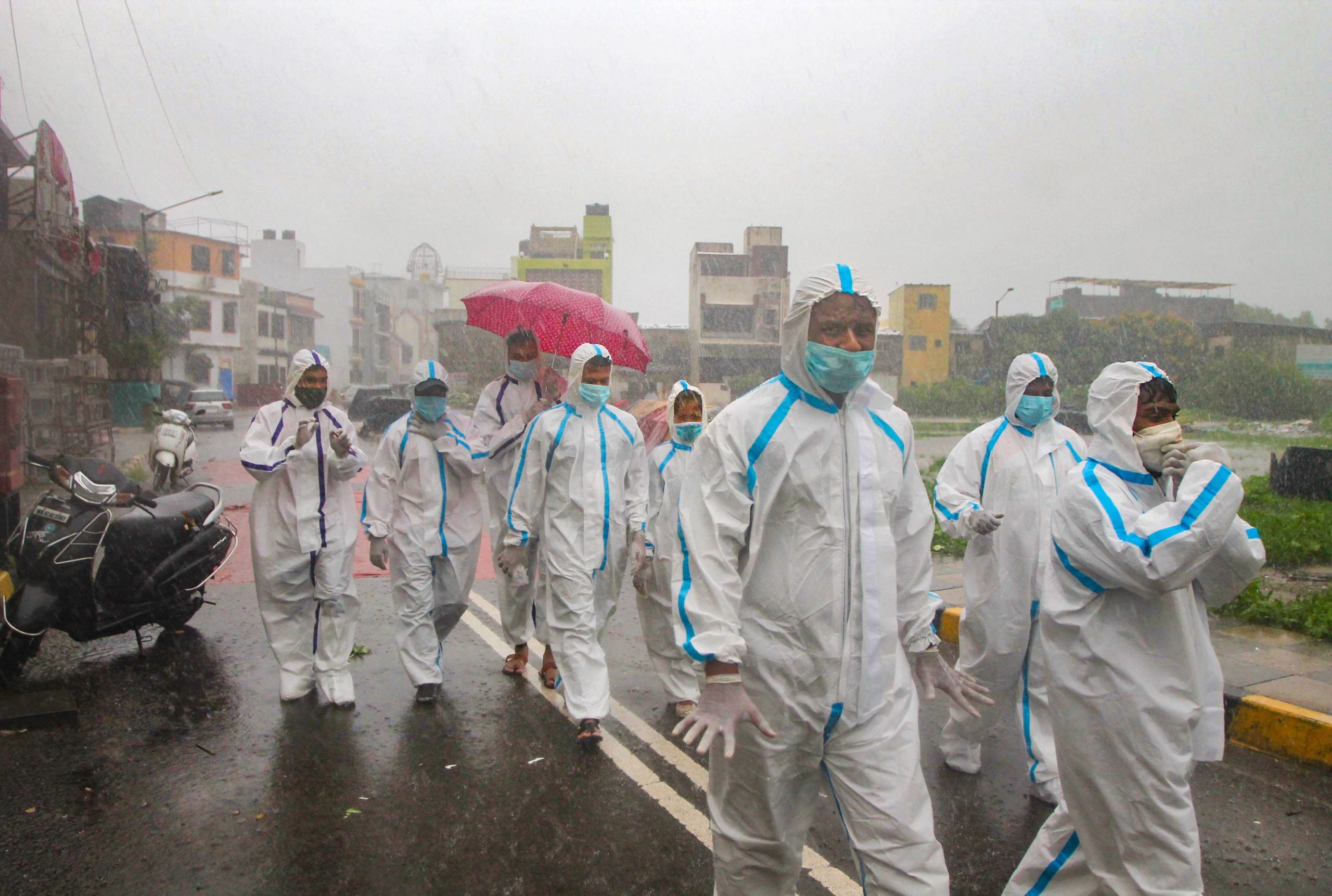 COVID-19 testing during rain in Mumbai