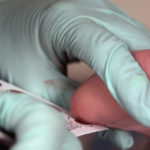 Microbiology Techs diagnos samples