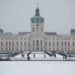 People visit Charlottenburg castle during a snowfall in Berlin, Germany, February 7, 2021. Photo: Reuters/Fabrizio Bensch
