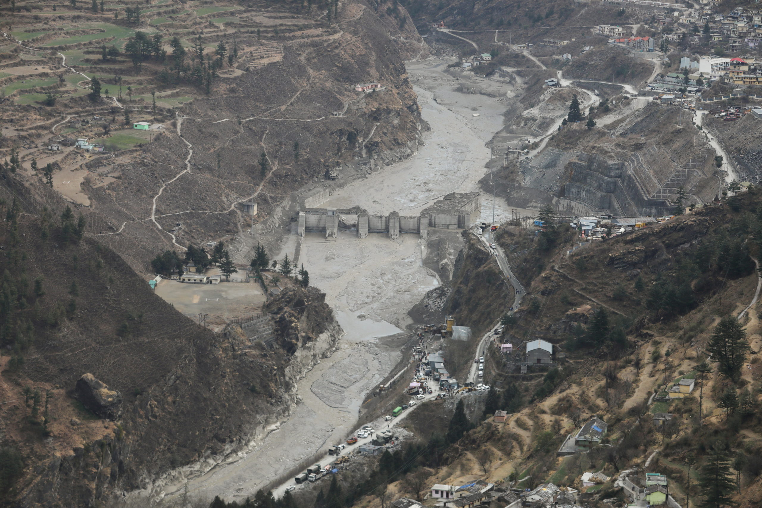 Rescue operation outside a tunnel after a part of a glacier broke away, in Tapovan,Uttarakhand.Photo:Reuters/Anushree Fadnavis