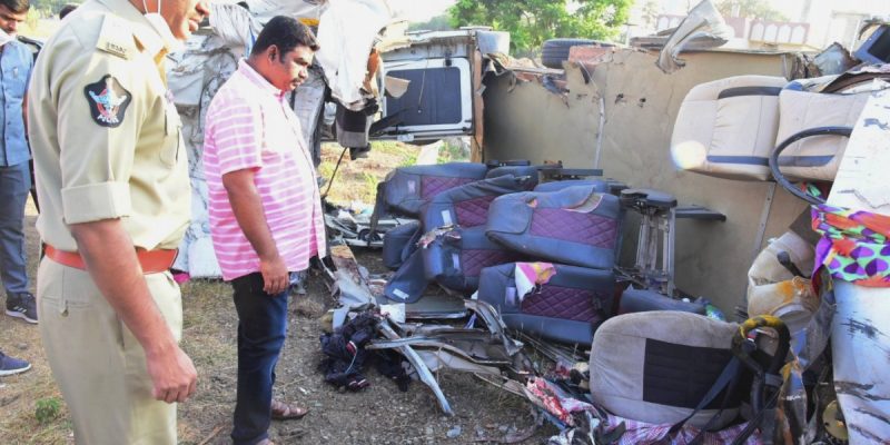 Andhra Pradesh: 14 Killed, Four Injured as Bus Collides with Lorry in Kurnool - Vimarsana News