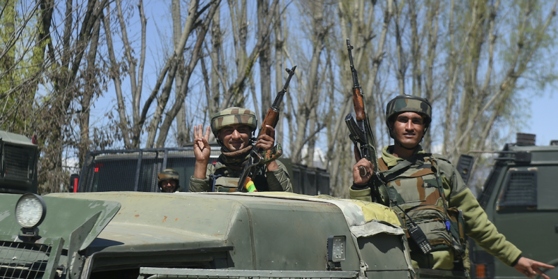 J&K: Constable Dies After Being Shot at by Militants in Pulwama - Vimarsana News