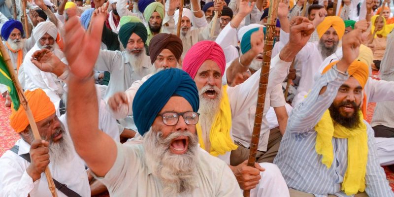 Punjab: Farmers Hoist Black Flags to Mark Six Months of Protest - Vimarsana News
