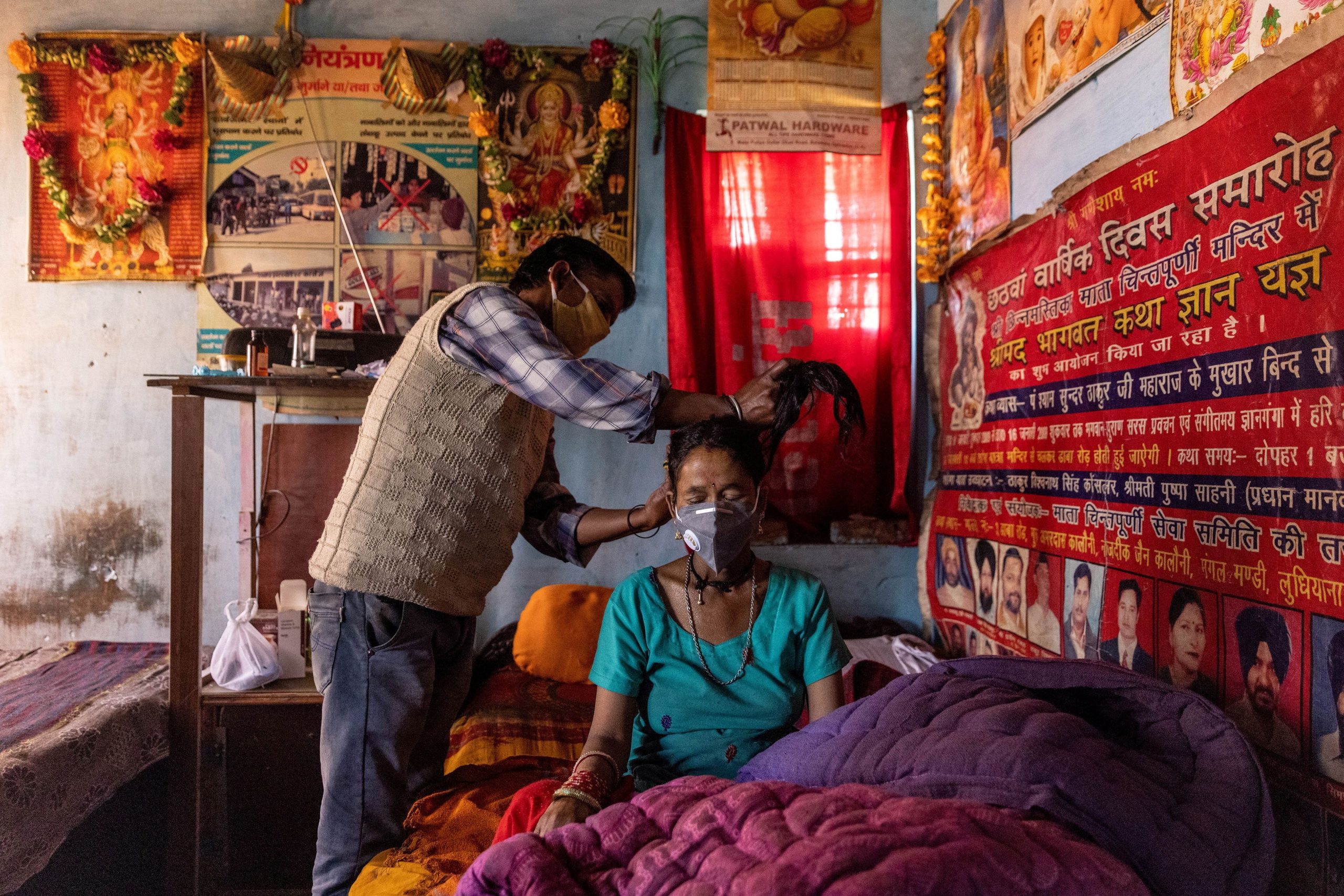 FILE PHOTO: The Wider Image: Death in the Himalayas: Poverty, fear, stretched resources propel India's COVID crisis