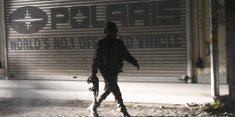 Parties Call for Probe as J&K Police Says 'Hybrid' Militant Died While Aiding Security Forces - Vimarsana News
