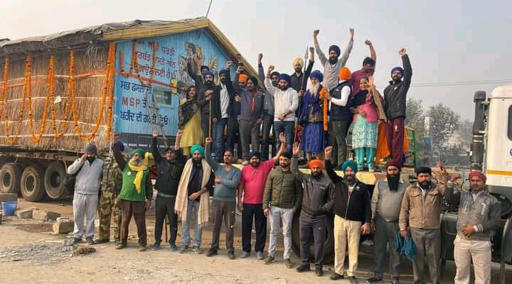 After Yearlong Protests, Farmers Bid Adieu to Singhu With Charity And Memories of a Lifetime - Vimarsana News