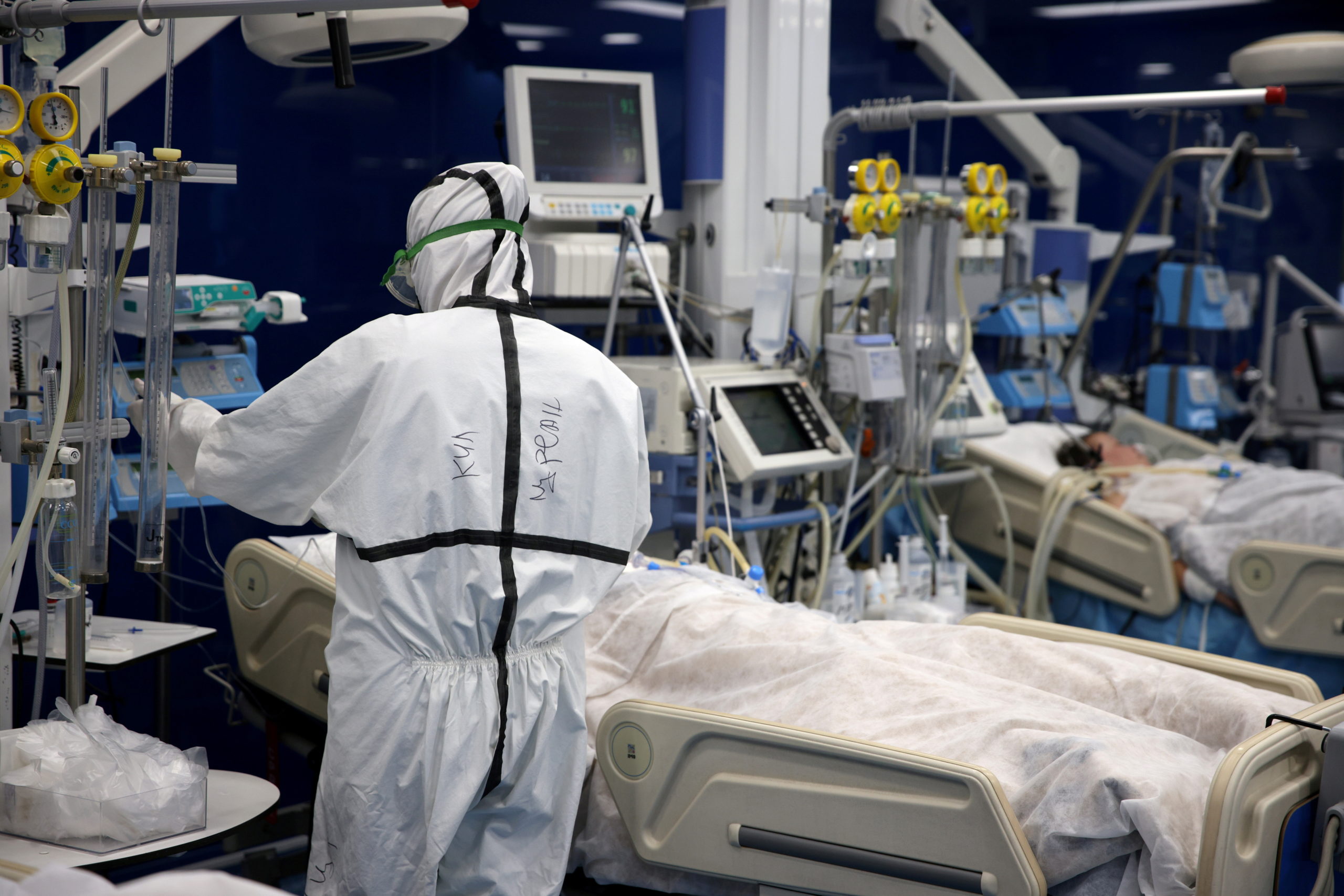 FILE PHOTO: Bulgarian hospitals struggle with COVID patients while many shun vaccines