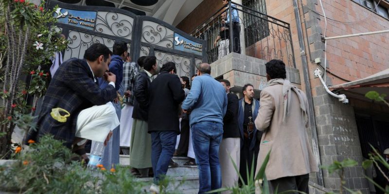 Yemen Struggles Without Internet For Third Day After Air Strikes - Vimarsana News