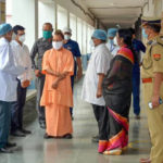 yogi-adityanath-visits-a-hospital_c24181be-abd8-11ea-9025-3d4b53d18a13
