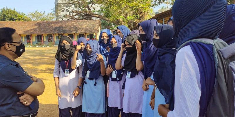 Hijab Is 'Innocent Practice of Faith', Protected by Article 25: Petitioners Tell Karnataka HC - Vimarsana News