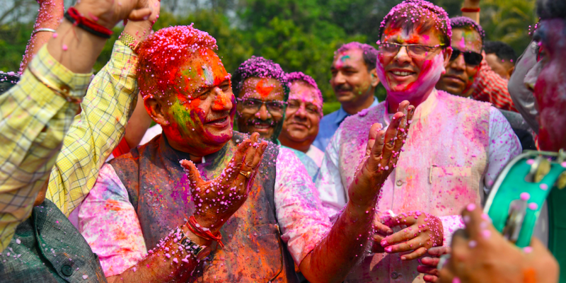 Amid Holi 'Delay' and Suspense on CM Decision, Uttarakhand MLAs to Take Oath on Monday - Vimarsana News