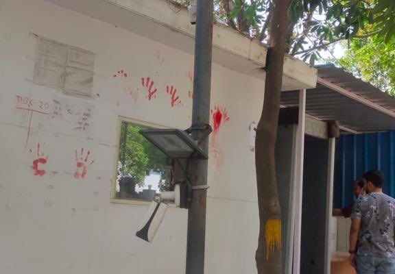Eight Held For Vandalism at Kejriwal's Residence; More Arrests to Follow, Says Delhi Police - Vimarsana News