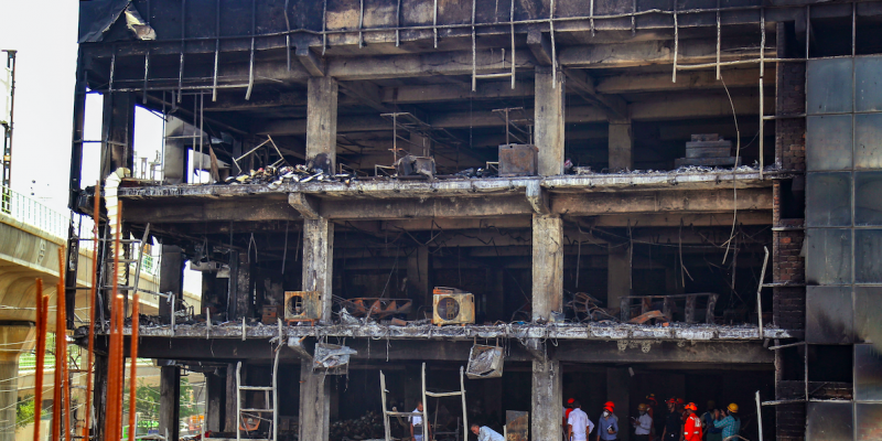 Mundka Factory Fire Caused by Negligence, Many Haven't Received Compensation: Fact-Finding Report - Vimarsana News