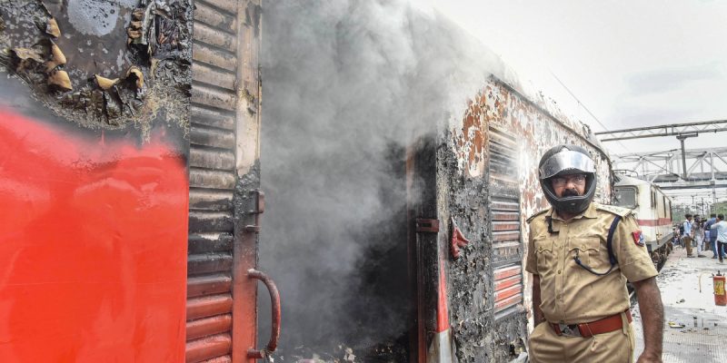 Agnipath Protests Continue, 1 Killed in Police Firing at Secunderabad Station - Vimarsana News