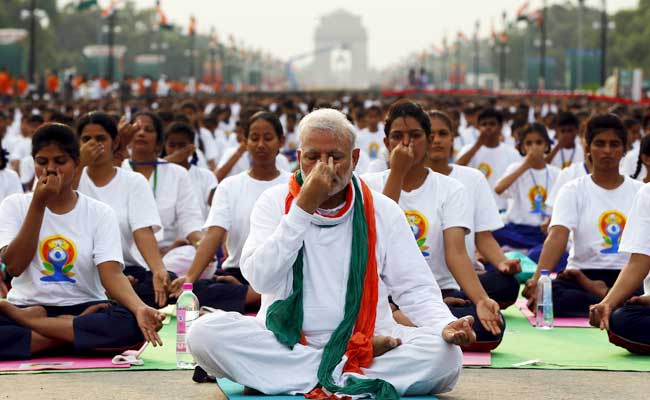 Eight Yoga Days Later, Modi Government Keeps Yoga Practice Law-Free – The  Wire Science