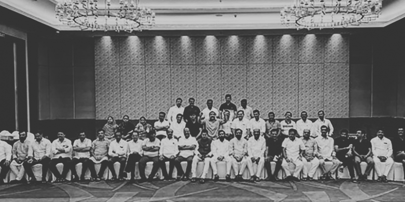 Why Eknath Shinde's Breakaway MLAs Still Stand to Be Disqualified - Vimarsana News