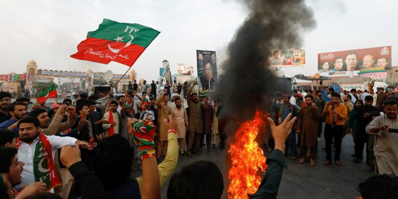 Imran Khan Supporters Protest Across Pakistan After Assassination Bid on Former PM - Vimarsana News