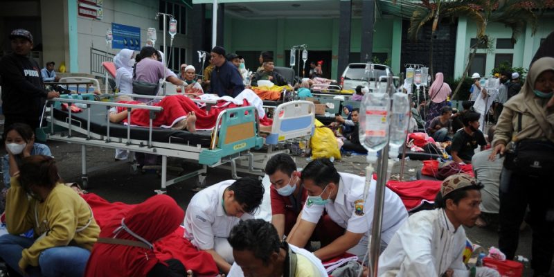 Indonesia Quake Kills Over 160, Search for Survivors Continues - Vimarsana News