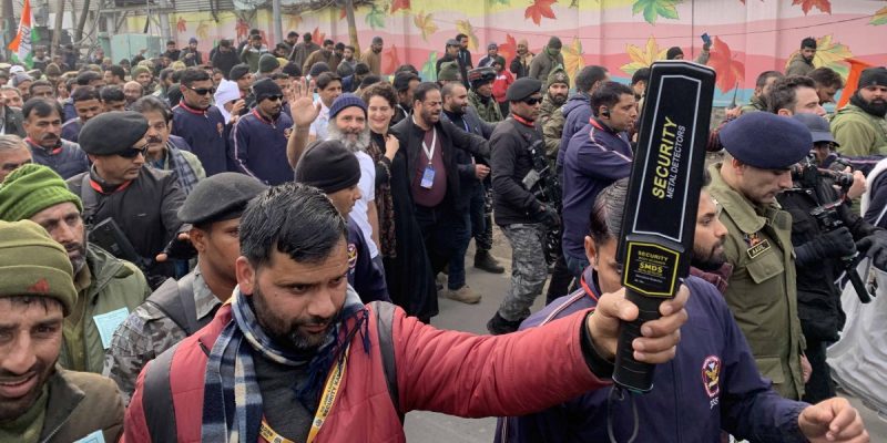 As Bharat Jodo Yatra Draws to Close, a Day of Rare Bonhomie for Srinagar - Vimarsana News