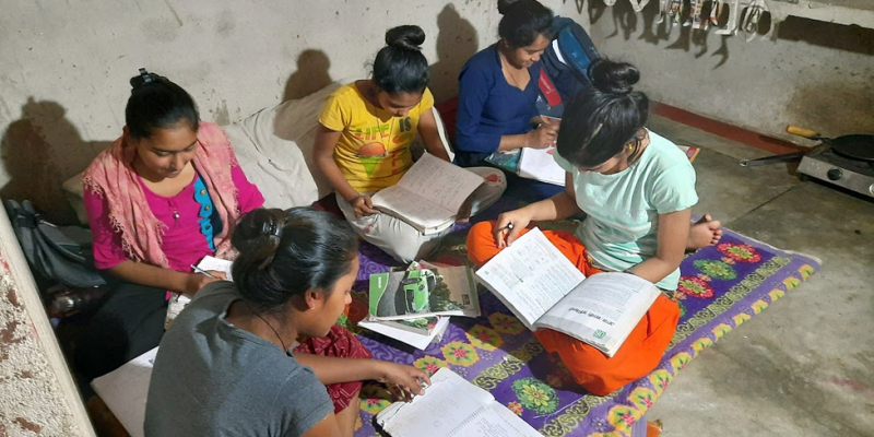 Photo Essay: Bridging the Digital Gender Divide in Uttar Pradesh's Chitrakoot - Vimarsana News