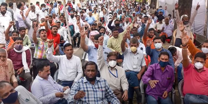 UP Power Strike Affects Normal Life; Govt Invokes ESMA Against Protesters - Vimarsana News