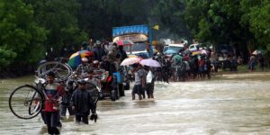People fleeing floods in SL
